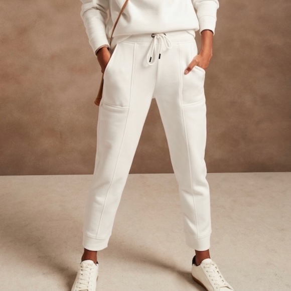 Banana Republic Pants & Jumpsuits Banana Petite Cloud Fleece